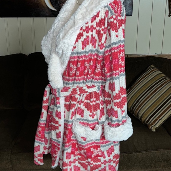 Kenzie • Small/Medium • Pink • Snowflakes • Christmas • Plush • Fuzzy Fur • Robe - Picture 3 of 14